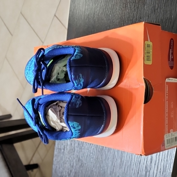 Size 8 Nike In-season Tr - Picture 3 of 4